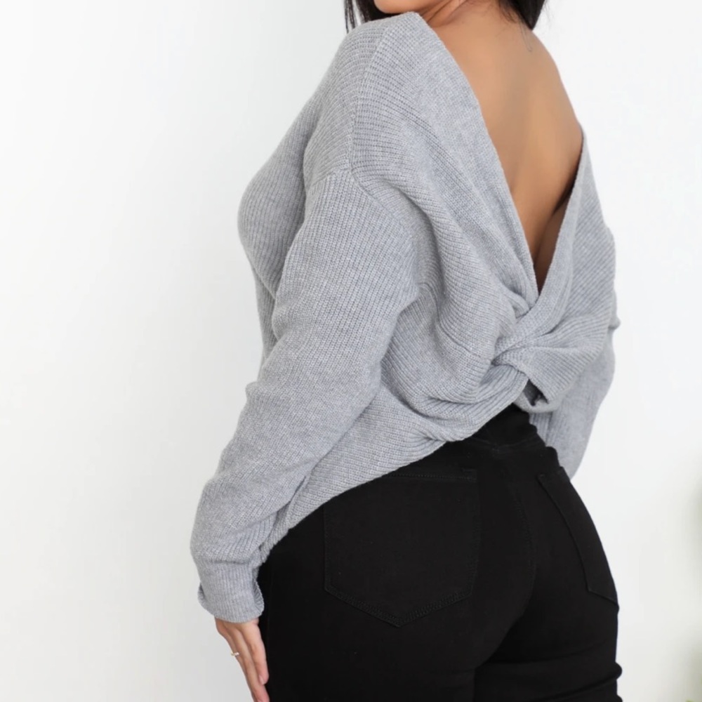 Open back knitted top